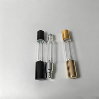 Rouleau à double extrémité de 10ml pour bouteille de parfum à bille Rouleau d'huile corporelle unique avec emballage de boîte sérigraphié en plaqué argent et or