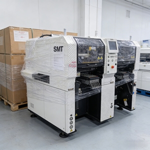 เครื่อง Panasonic NPM DX WXS มือสองจากโรงงาน ปรับสภาพใหม่ เครื่อง Pick and Place สำหรับสายการผลิต PCBA - Product Image 4