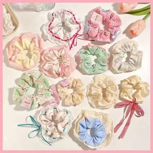 Tocado <span class=keywords><strong>de</strong></span> encaje <span class=keywords><strong>de</strong></span> poliéster <span class=keywords><strong>de</strong></span> gama alta elegante para mujer <span class=keywords><strong>de</strong></span> estilo <span class=keywords><strong>de</strong></span> Año Nuevo Otoño Invierno felpa corbata <span class=keywords><strong>de</strong></span> <span class=keywords><strong>pelo</strong></span> <span class=keywords><strong>de</strong></span> <span class=keywords><strong>intestino</strong></span> grueso BOLA <span class=keywords><strong>DE</strong></span> Año Nuevo - Product Image 1