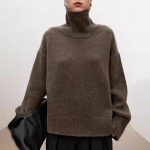 Pull en maille de cachemire noir uni à col roulé en mohair et laine pour femme - Product Image 3