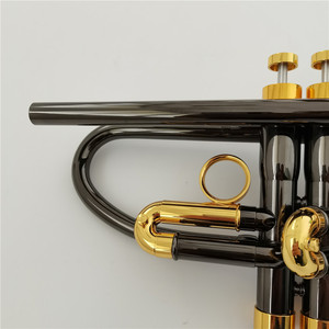 Trompeta Profesional con Doble Boquilla y Llave de Agua Saturn Bb - Product Image 3