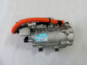 คอมเพรสเซอร์แอร์ไฮบริดแรงดันสูงของแท้จากโรงงาน (OEM) สำหรับรถยนต์ BYD E6A <span class=keywords><strong>E6B</strong></span> E6C-8103020S อะไหล่เปลี่ยนแอร์รถยนต์ - Product Image 2