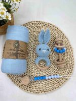 Coffret Cadeau Pleine Lune Transfrontalier pour Nouveau-né, comprenant un hochet gonflable en crochet animalier et un ensemble en bois avec une chaîne de sucette, Chine