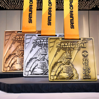 Médailles personnalisées en or pour les finisseurs de marathon 5K/10K, course à pied/natation/football/triathlon/cyclisme, fabricant de médailles métalliques pour récompenses de courses