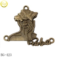 Étiquette personnalisée en alliage de zinc doré pour vêtements, accessoire de couture en métal, logo pour robe, étiquettes Abaya pour bikini
