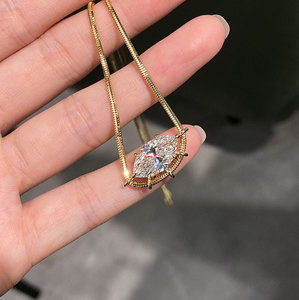 <span class=keywords><strong>Collana</strong></span> con Pendente a Sei Griffe in Oro 18K AU750 con Diamante Coltivato a Occhio di <span class=keywords><strong>Cavallo</strong></span> da 5 Carati, Stile Principessa, Personalizzabile e Certificato - Product Image 3