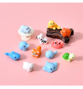 Adorno Pequeño de Microresina con Forma de Animales Marinos y Terrestres, Ballena, Dragón Hexagonal, Decoración para Acuarios - Product Image 1