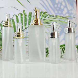 Sang Trọng 80Ml 120Ml 160Ml 200Ml Pet Nhựa Matte Vòng Rỗng Chai Dầu Gội <span class=keywords><strong>HDPE</strong></span> Sang Trọng Mỹ Phẩm Vàng Bơm Lotion <span class=keywords><strong>Container</strong></span> - Product Image 1