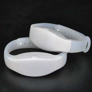 Bracelets LED télécommandés, bracelet en silicone à zonage à distance, bracelets lumineux, fournitures de fête, bracelet <span class=keywords><strong>Coldplay</strong></span> - Product Image 1