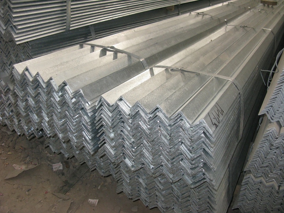 Galvanised Steel Angle Irons Galvanised Steel Angle Irons