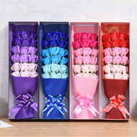 Valentinstag Muttertag Kreatives Geschenk für Freundin Künstlicher Blumenstrauß 18 Rosen Seifenstrauß in Geschenkbox