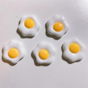 Modelo de huevo escalfado de resina, huevo de avestruz falso, juguete de cocina, simulación linda y realista, huevos fritos pintados a mano - Product Image 2