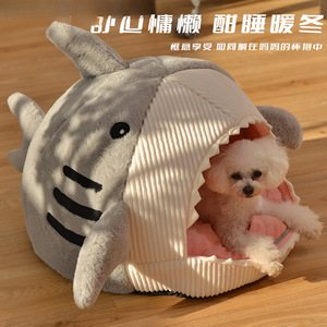 เตียงแมวรูปฉลามทรงกลม บ้านสัตว์เลี้ยงอุ่นๆ สำหรับแมว ใช้ได้ทุกฤดู - Product Image 2