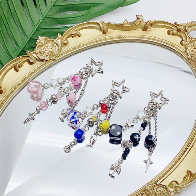 Original Y2K Fashion Retro Style Dice Cross Star Alloy Keychain with UV Printing Personalized Bag and Phone Case Pendant