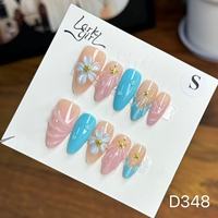 Manucure d'amande florale sculptée en trois dimensions de longueur moyenne européenne et américaine, ongles portables amovibles faits à la main.