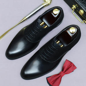 Zapatos Italianos de Hombre con Punta Cuadrada y Cordones, Fabricados con Cuero Genuino y Construcción Goodyear, Color Vino Tinto, Zapatos Derby Hechos a Mano, Zapatos Formales de Negocios - Product Image 1