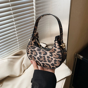 Sac à bandoulière pour femme Viviblook Z106BG02 Y2K Fashion, mini sac à bandoulière en cuir PU léopard - Product Image 3