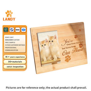 Marco <span class=keywords><strong>de</strong></span> fotos <span class=keywords><strong>de</strong></span> hierro y urna <span class=keywords><strong>de</strong></span> cenizas para el recuerdo <span class=keywords><strong>de</strong></span> gatos y perros, diseño único, urnas y ataúdes <span class=keywords><strong>de</strong></span> bambú y madera, folleto conmemorativo para mascotas - Product Image 1
