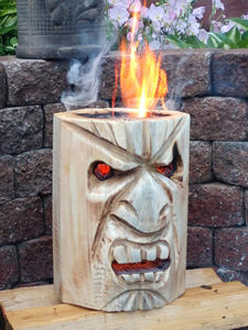 Torches en <span class=keywords><strong>bois</strong></span> sculptées en forme de tête de tiki flamboyante pour barbecue - Product Image 5