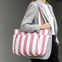 Sac fourre-tout matelassé en nylon rayé pour femme, avec une seule bandoulière, doublure en polyester, fermeture éclair, grande capacité, multi-poches