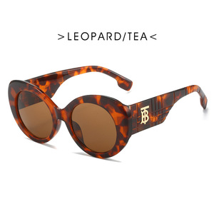 Lunettes de soleil de marque célèbre pour femmes Pare-soleil surdimensionnés à la mode Lunettes de soleil avec logo personnalisé - Product Image 6