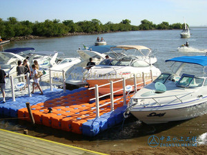 Ponton flottant de luxe en HDPE de haute qualité avec une capacité de 350 kg/m, durée de vie de 10 à 15 ans, certifié ISO/CE/TUV pour bateaux et navires - Product Image 5