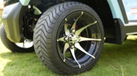 Chariot de golf élévateur personnalisé diversifié avec batterie au lithium Chariot de golf électrique 48V