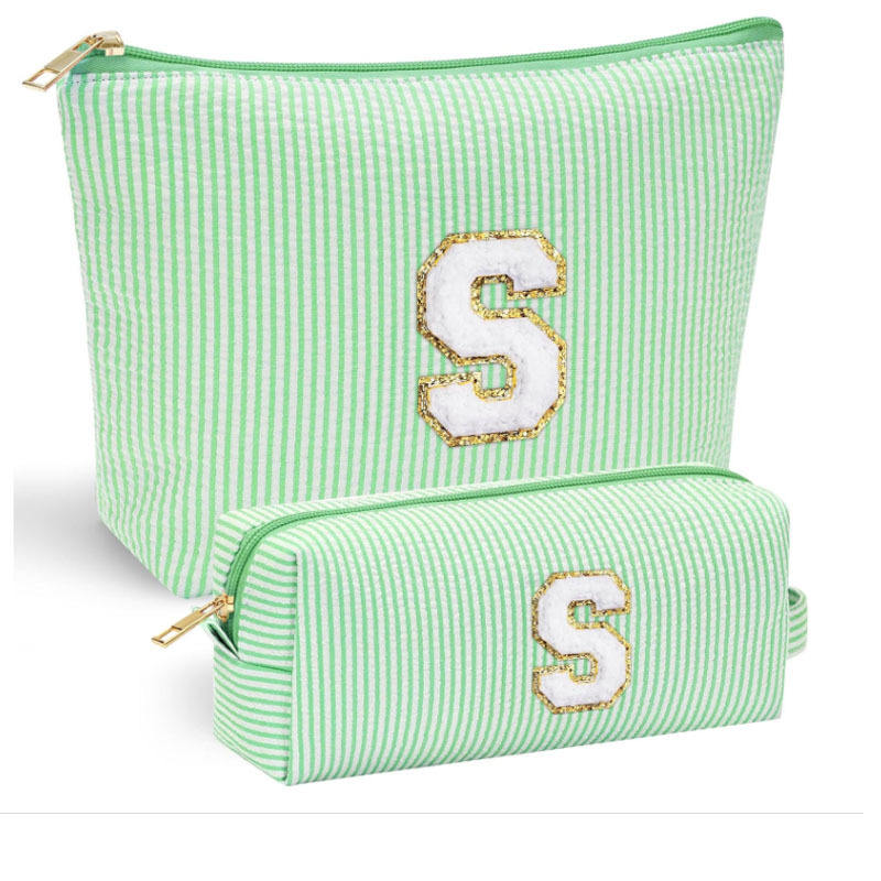 Green letter random two-piece set