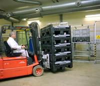 Boîte de chiffre d'affaires d'usine boîte de chiffre d'affaires empilable pliante avec couvercle en plastique mobile stockage légumes fruits caisse pliable