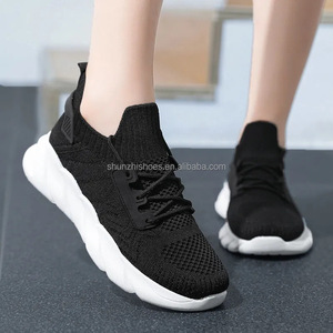 Nouveau Designer Femmes Sports Casual Sneakers <span class=keywords><strong>Top</strong></span> <span class=keywords><strong>Sider</strong></span> Brodé Fly Knit Upper Style Coréen Tendance De La Mode - Product Image 4