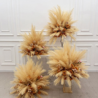 Fournitures de décoration de mariage personnalisées Boule de fleurs artificielles de la pampa Décoration de table d'allée d'événement Boule de fleurs de la pampa