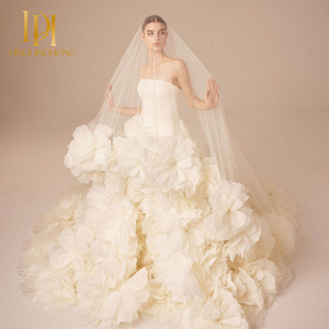 Nouvelle Robe de Mariée 2025, Style Forêt Simple, Col Nu, Traîne Bouffante, <span class=keywords><strong>Tulle</strong></span> Doux, Coupe Slim, Longueur Ras du Sol, Dentelle, Grande Taille, Naturel - Product Image 4