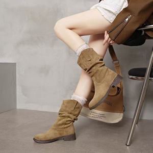 Botas de media pantorrilla de tacón cuadrado con hebilla de moda para mujer, de ante de vaca vintage, para invierno/otoño, tallas grandes 48, venta al por mayor de fábrica - Product Image 6