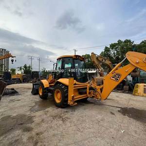 À vendre : Chargeuse-pelleteuse JCB 4CX d'occasion en bon état, 100 CV, prix raisonnable. Ne manquez pas cette excellente opportunité - Product Image 2