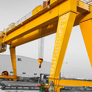 Grue portique à double poutre pour recyclage de ferraille, avec grappin lourd de 5t à 300t, montée sur rail, pour utilisation extérieure - Product Image 1
