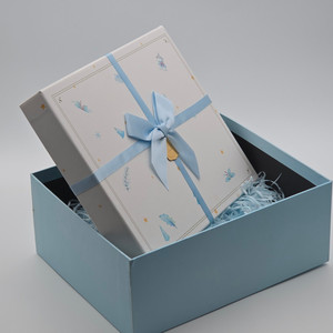 <b>Square</b> Heaven Earth Exquisite Rigid Boxes Eco-Friendly Custom Logo Embossing Recyclable Packaging Solutions - Product Image 4