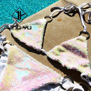 Traje de Baño Hawaiano de Alta Calidad, Satinado, de Poliéster Reciclado de Alta Calidad - Product Image 1