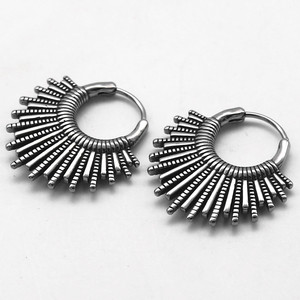 yunnique Stylish Retro Geometric Titanium Steel <b>Hoop</b> Earrings <b>Large</b> Size Easy Clip Fashion Jewelry - Product Image 1