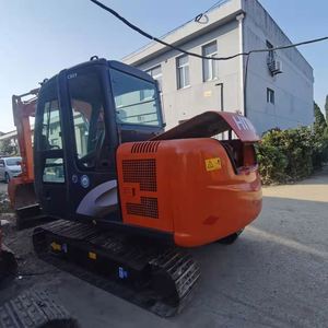 Excavatrice HITACHI ZX60 d'occasion de haute qualité en bon état de fonctionnement, dotée de composants essentiels (moteur, roulement, PLC) à vendre - Product Image 6