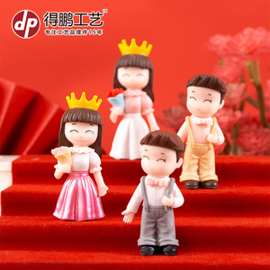 การ์ตูนคู่รักจิ๋วตกแต่งเค้ก PVC ตุ๊กตาแต่งงานสีเหลืองสีขาวสีแดงสีเหลืองคู่ D1320 - Product Image 5