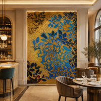 Mosaïque murale florale dorée sur mesure de luxe, art mural artisanal pour la décoration intérieure du hall d'un hôtel de luxe