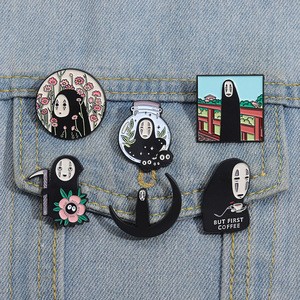 Free Logo Design Alloys Brooch Metal Badge Designer Brooches for Hat Bag Shoe Clothing Decoration