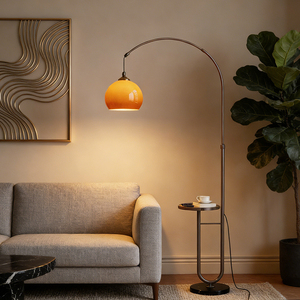 Lámpara <span class=keywords><strong>de</strong></span> <span class=keywords><strong>Pie</strong></span> Multifuncional con Arco, Carga USB y Mesa Lateral, Lámpara LED <span class=keywords><strong>de</strong></span> <span class=keywords><strong>Pie</strong></span> <span class=keywords><strong>de</strong></span> Nogal para Sala <span class=keywords><strong>de</strong></span> Estar, Dormitorio, Decoración del Hogar - Product Image 1