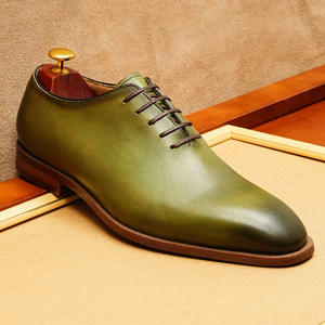 รองเท้าบูทหนังแท้ผู้ชายดีไซน์คลาสสิคล่าสุด ประจำฤดูใบไม้ร่วง-ฤดูหนาว ปี 2025 สวมใส่สบาย เหมาะสำหรับทำงาน กันน้ำ พื้นยางกันลื่น - Product Image 1