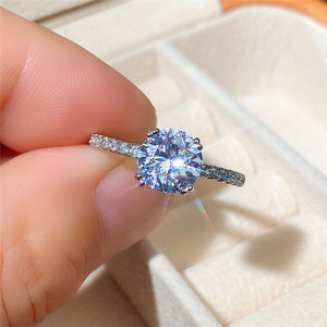 Anello di Proposta Classico con Zirconi per Donne, Gioiello da Dito Minimalista ed Elegante - Product Image 6
