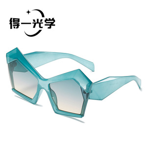 Large Frame Women <b>Sunglasses</b> Black PC UV400 Type 3 Sunshades European American Style - Product Image 4