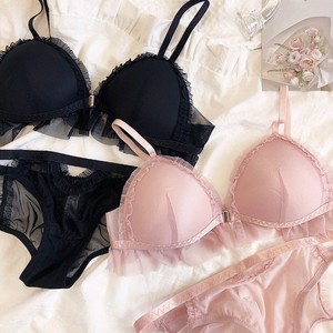 Ensemble de soutien-gorge triangle sans armatures à fermeture avant en maille, style français, avec effet liftant, dos élégant, lingerie sexy et séduisante. - Product Image 2