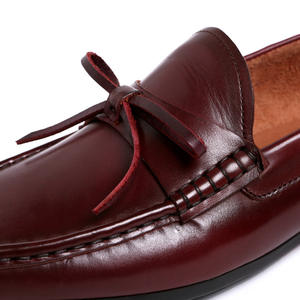 Zapatos planos de cuero genuino de alta calidad con punta redonda, estilo elegante y zapatos formales clásicos de cuero genuino. - Product Image 4