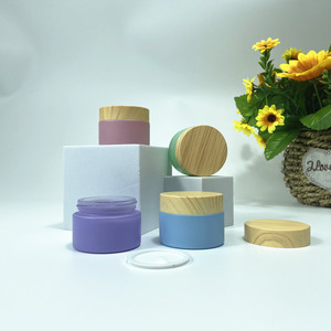 Barattoli e contenitori <span class=keywords><strong>di</strong></span> vetro Multicolor a basso prezzo <span class=keywords><strong>vasetto</strong></span> <span class=keywords><strong>di</strong></span> crema per il corpo in vetro rotondo barattolo <span class=keywords><strong>di</strong></span> <span class=keywords><strong>lavanda</strong></span> smerigliato - Product Image 1