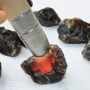 Venta al por Mayor de Piedras Ámbar Naturales en Bruto, <span class=keywords><strong>Gemas</strong></span> Semipreciosas de Resina de Árbol para Joyería y Decoración - Product Image 1